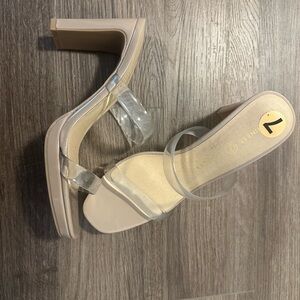 Nude Strappy Chinese Laundry Sandals with Heels - Women’s US 7 NWOT